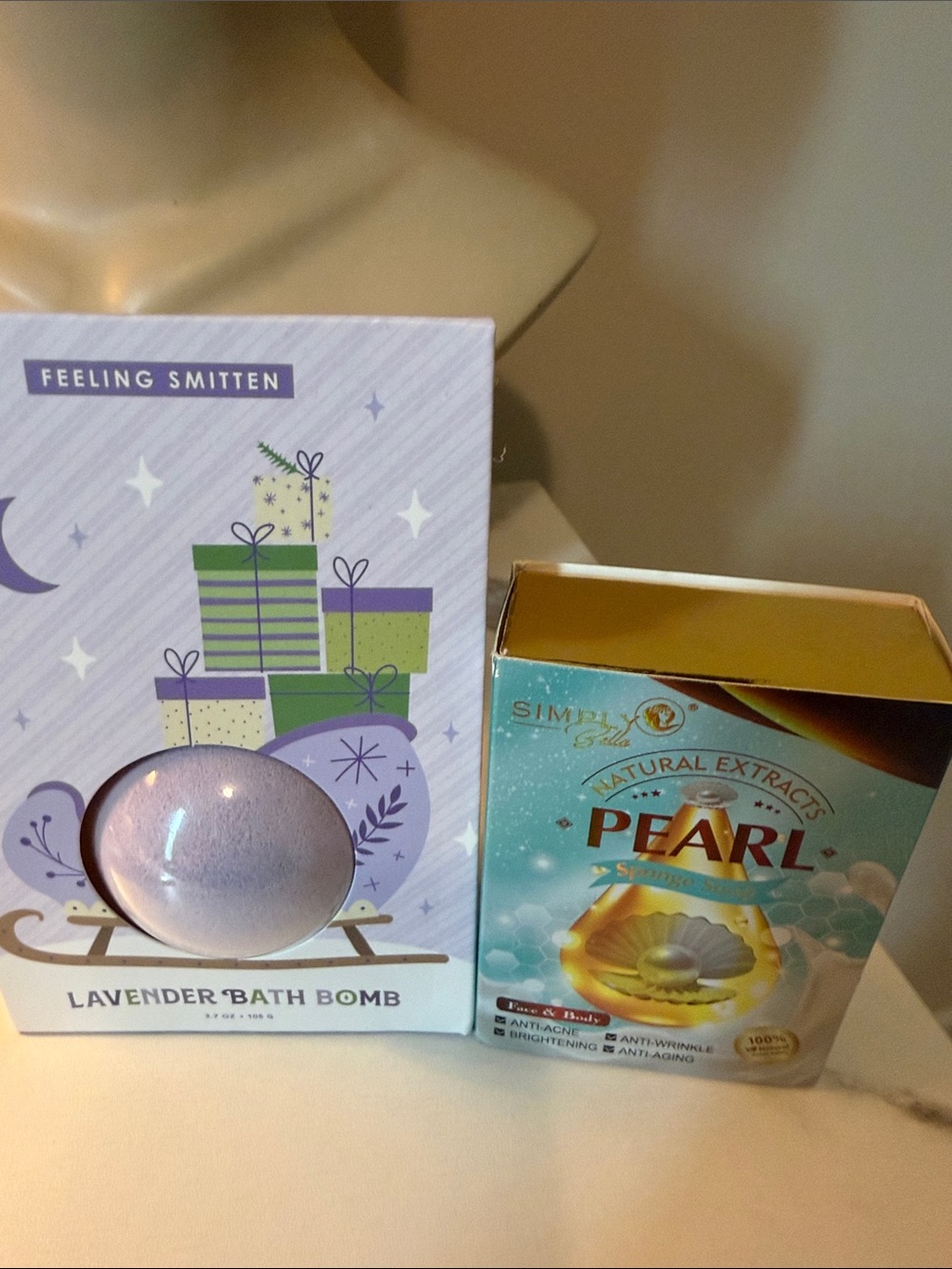 Lavender Bath Bomb & Pearl Extracts Sponge Soap‎  Gift Set